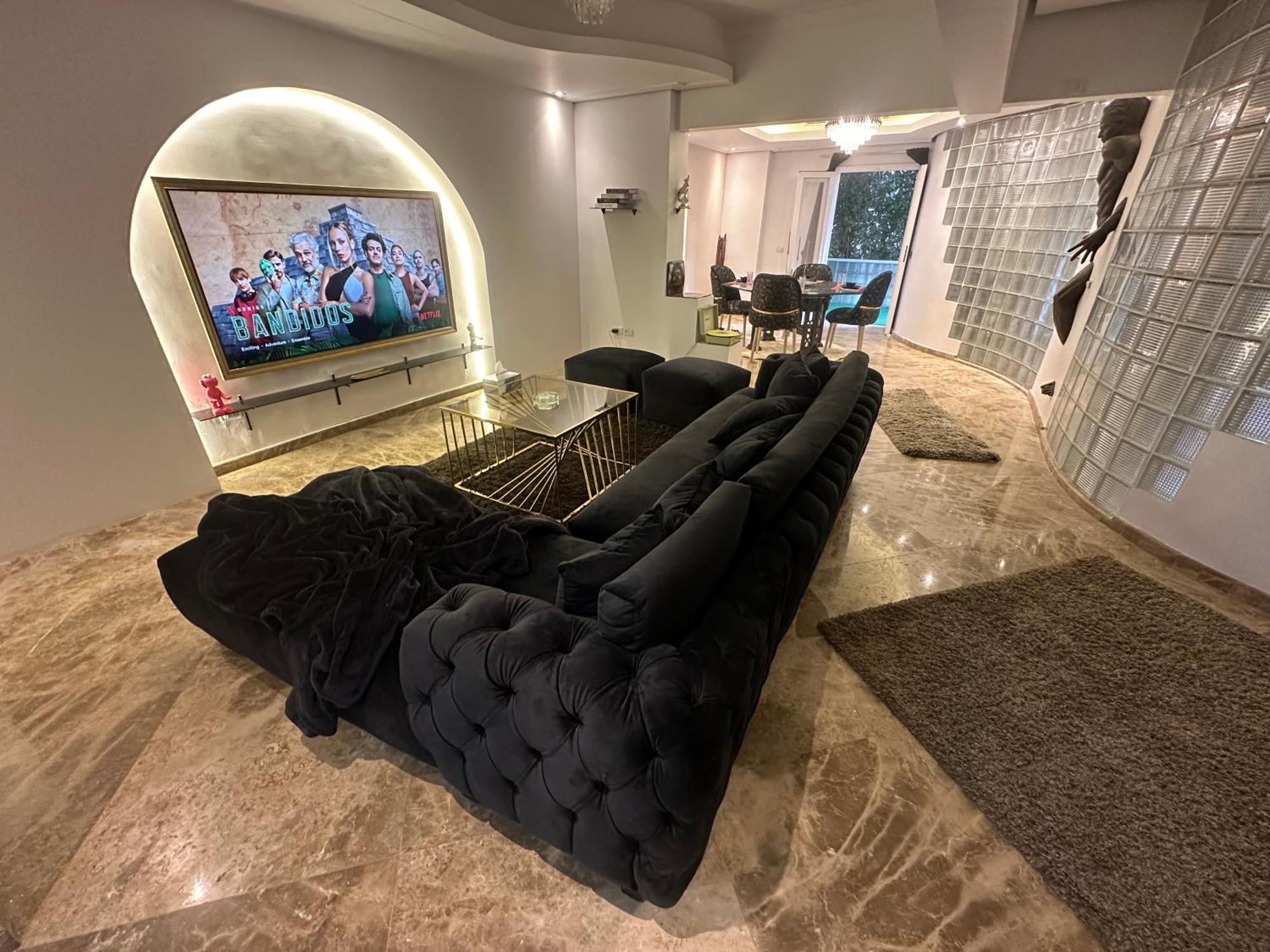 Modern 1-Bedroom Apartment In Zamalek Visits Allowed Cairo Exterior photo